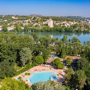 https://camping-du-pont-davignon.aixenprovencehotels.org